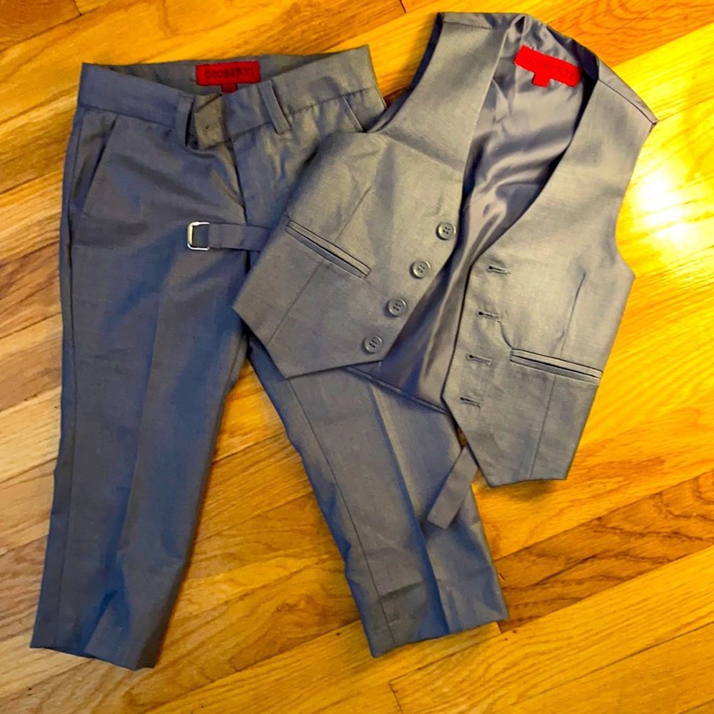 Boys 2T Gray Dress Pants and Vest Set